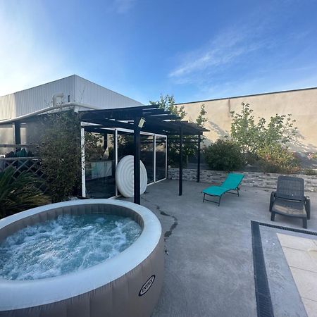 Superbe Appartement Avec Piscine Et Spa Privatif Villeneuve-lès-Béziers Exteriér fotografie