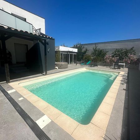 Superbe Appartement Avec Piscine Et Spa Privatif Villeneuve-lès-Béziers Exteriér fotografie